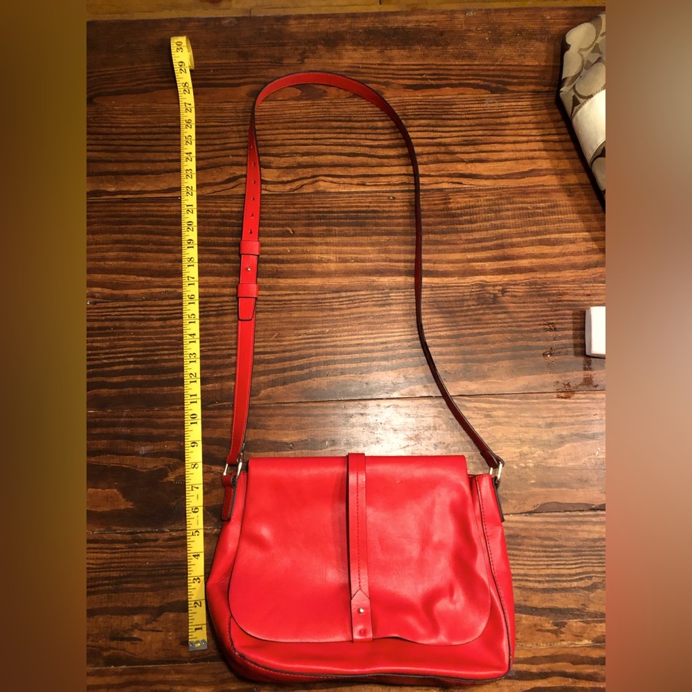 Gap Vegan Leather crossbody purse